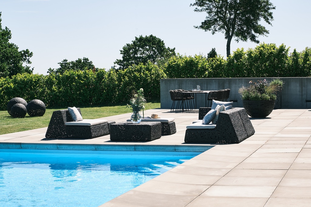 Lava Lounge Center Module