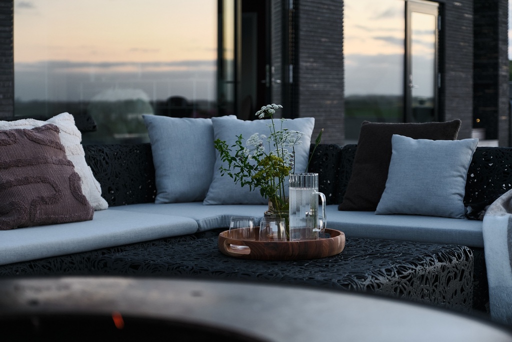 Lava Lounge Corner Module