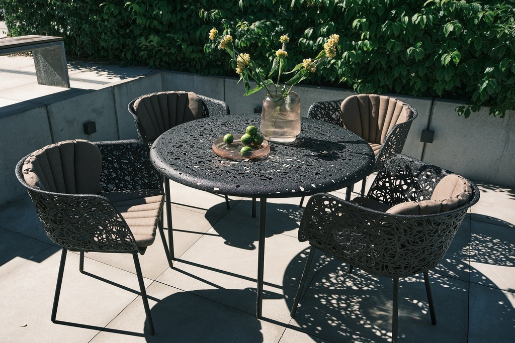 RLK1 Round Dining Table