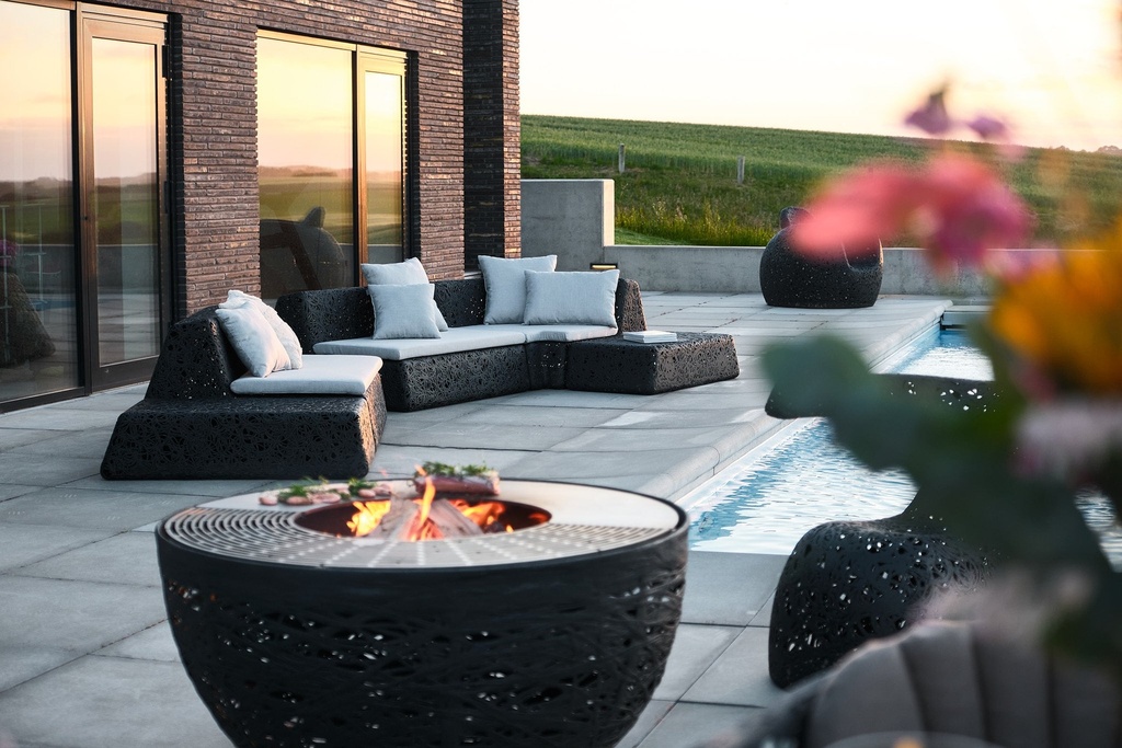 Lava Nest Fire Pit